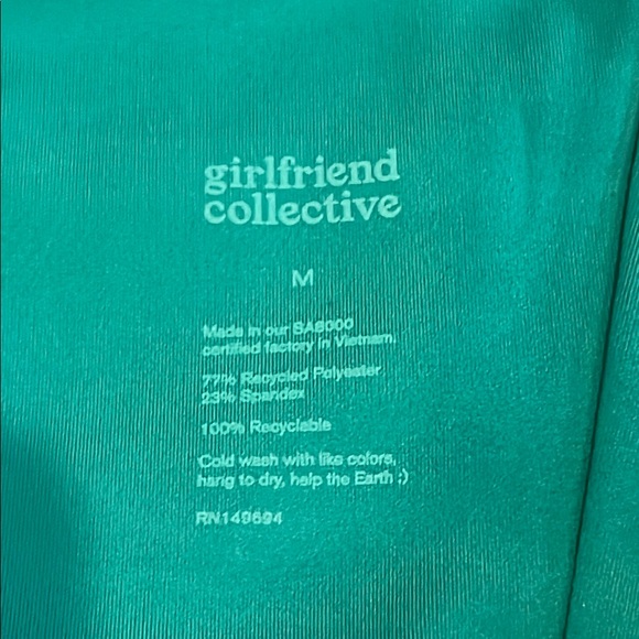 Women's Teal Cross-Back Sports Bra - Picture 2 of 6